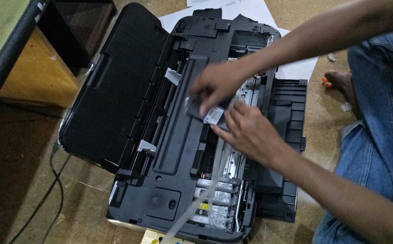 Service Printer sedang