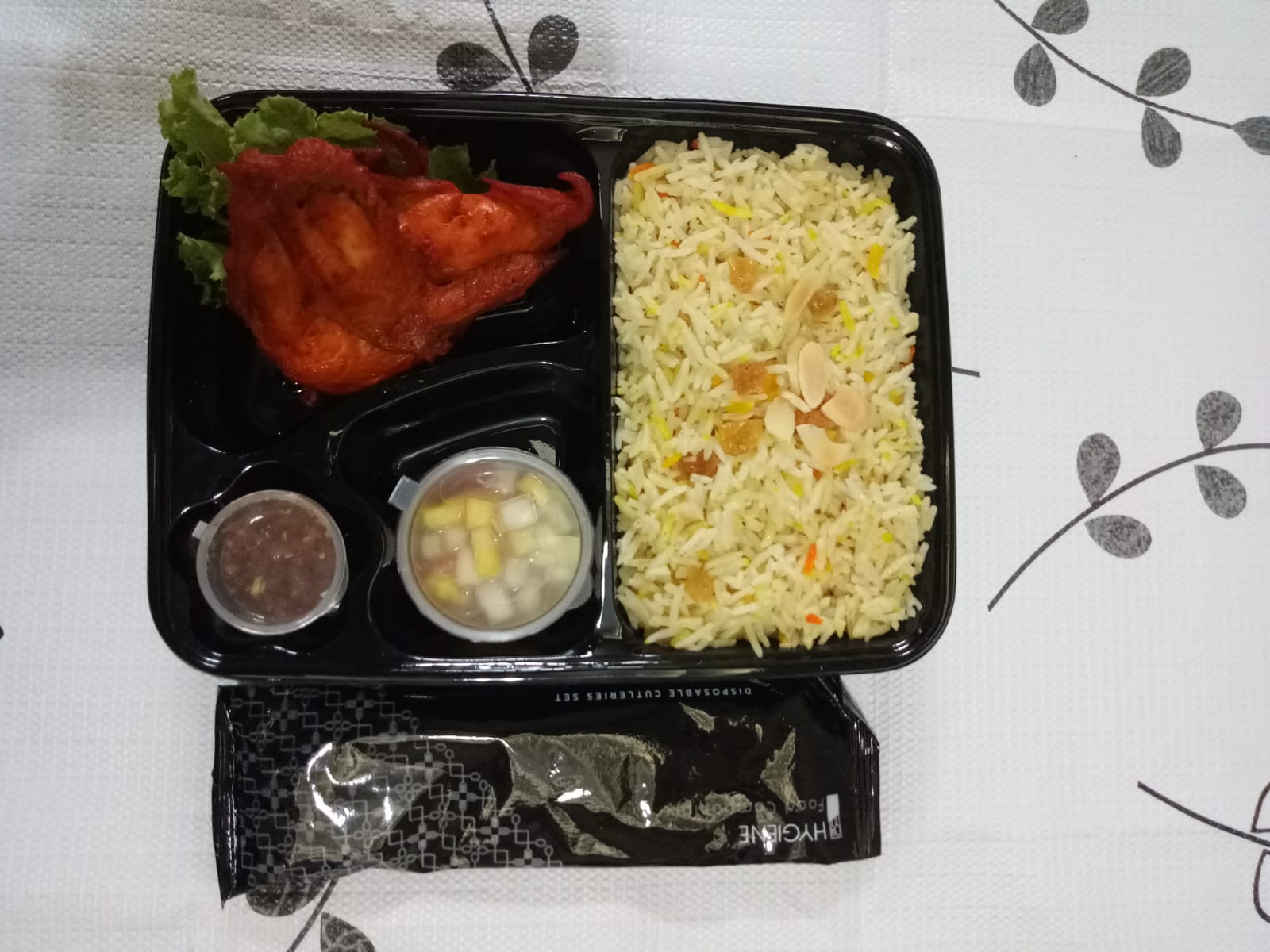 Nasi Mandi Beras Arab Lauk Ayam (Kotak)