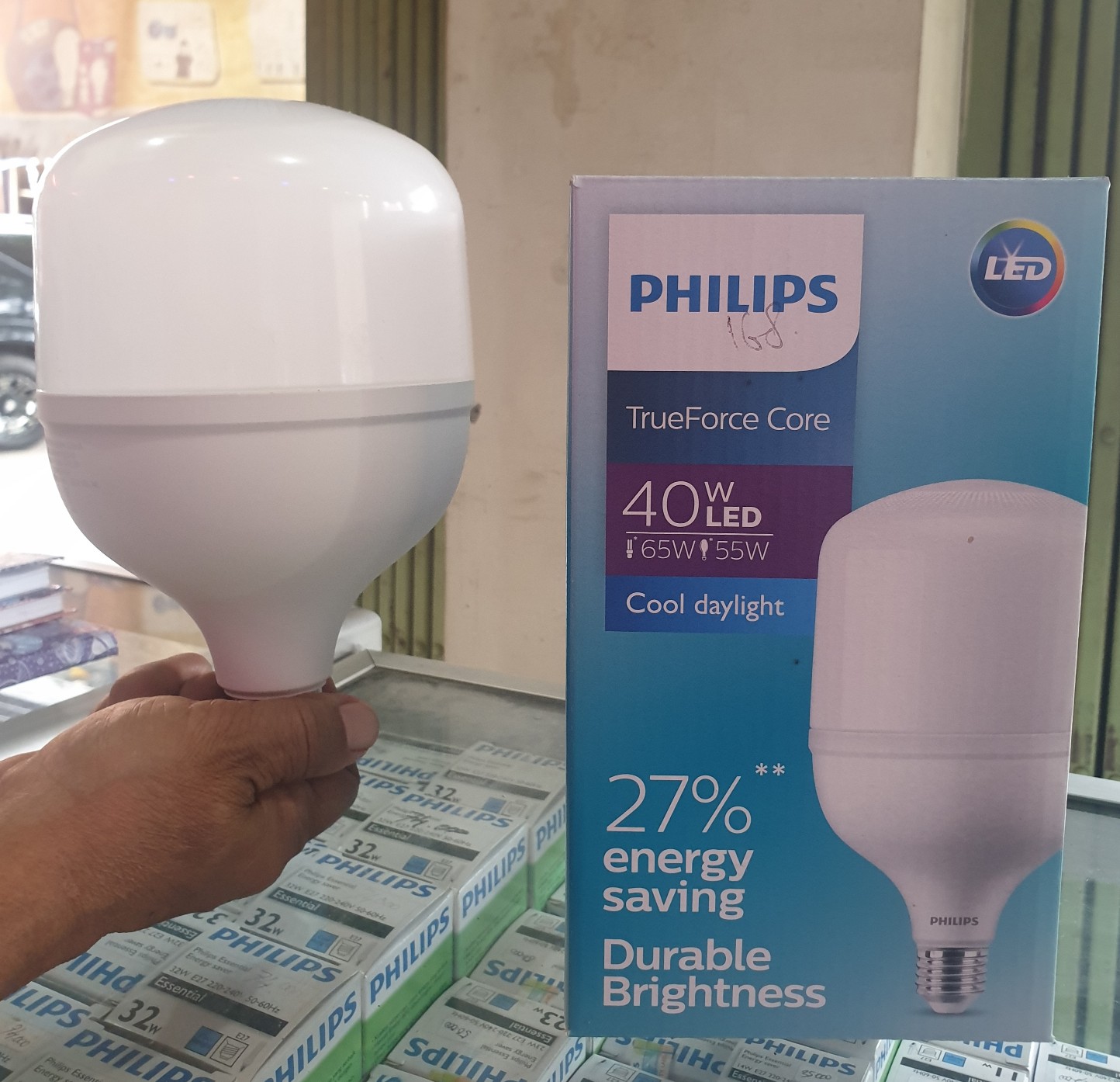 Lampu Philips 40w LED