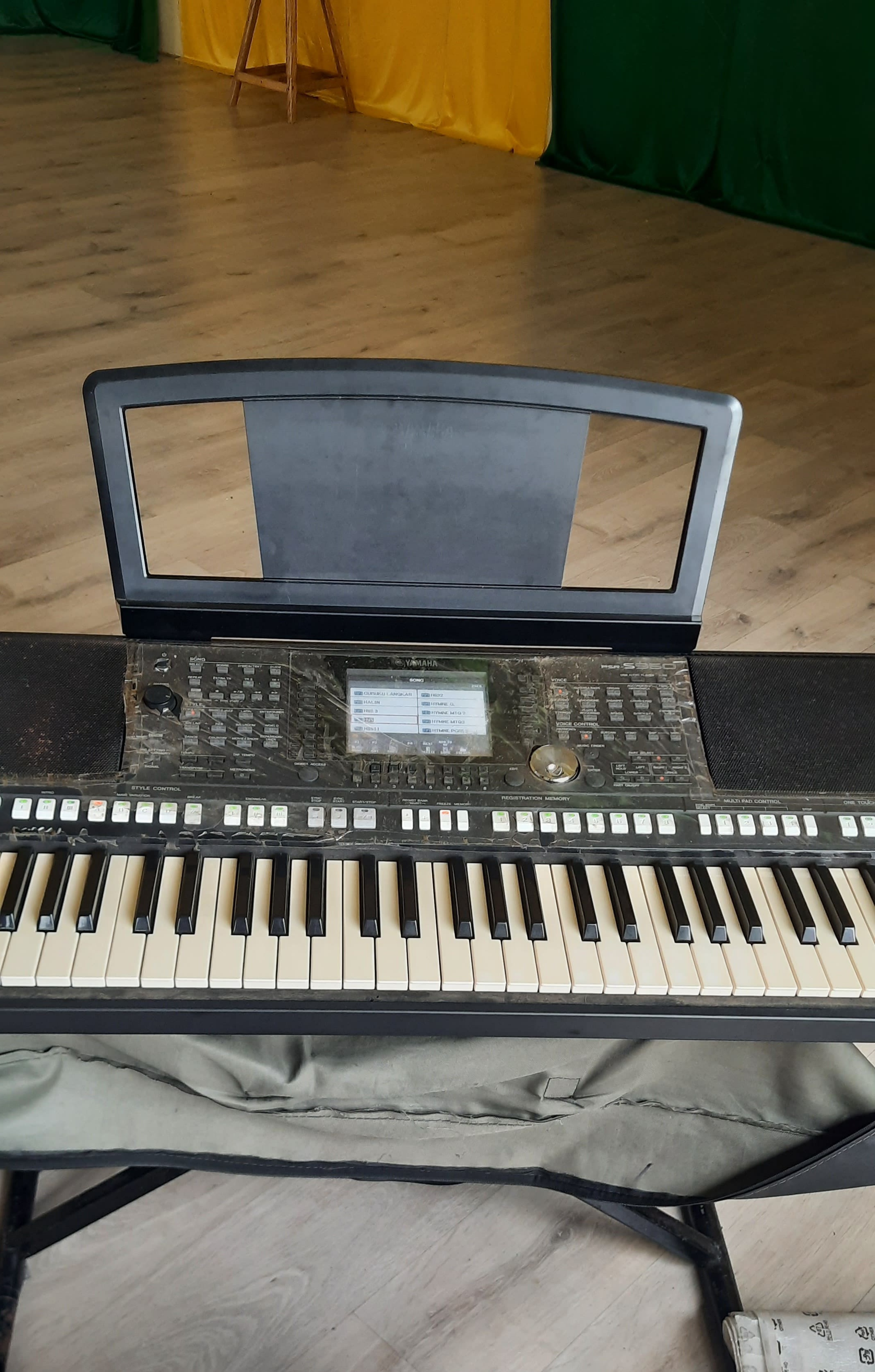 Musik Keyboard 1 paket