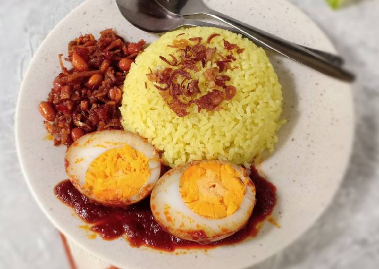 Nasi Kuning