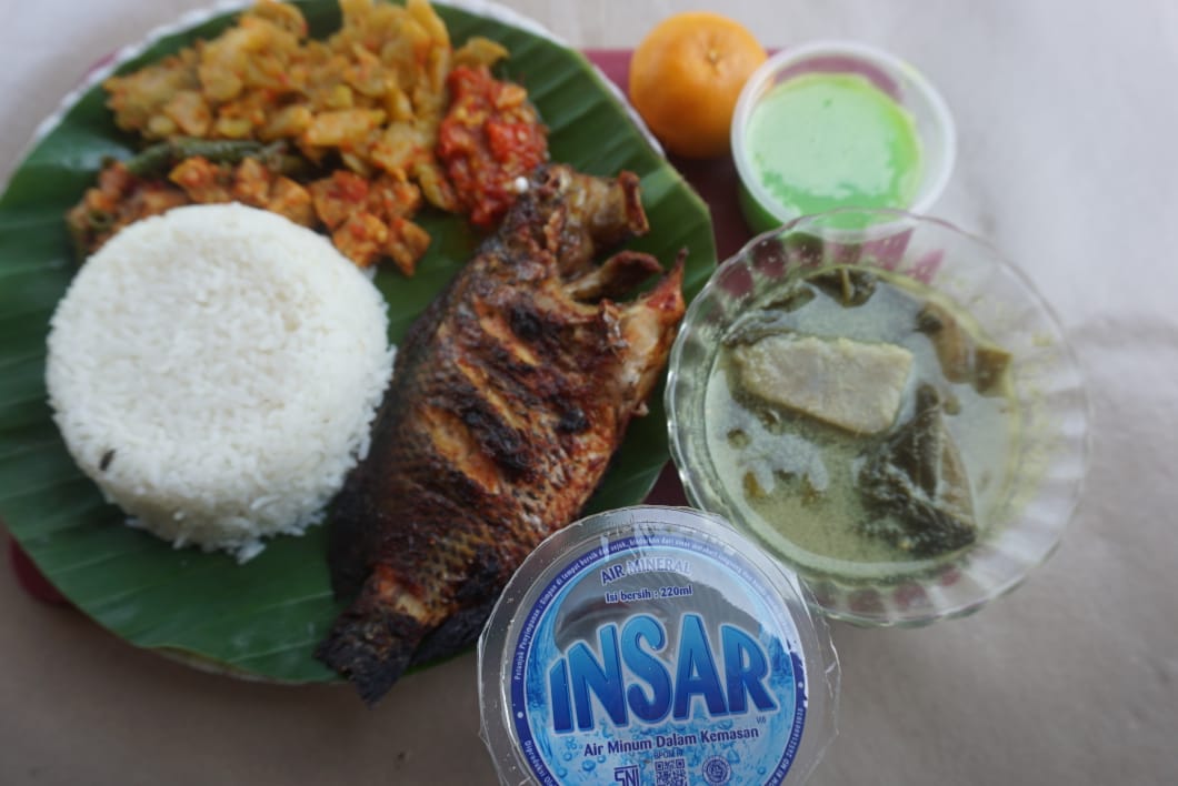 Paket nasi kotak