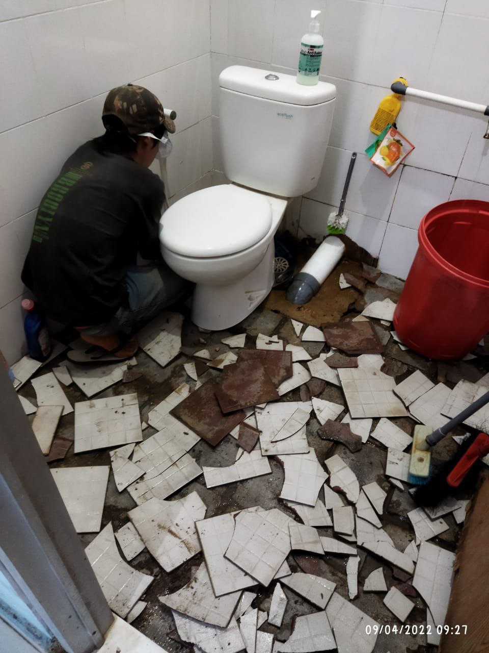 Upah Tukang Perbaikan WC