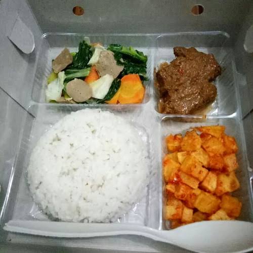 Nasi Kotak Lauk Rendang