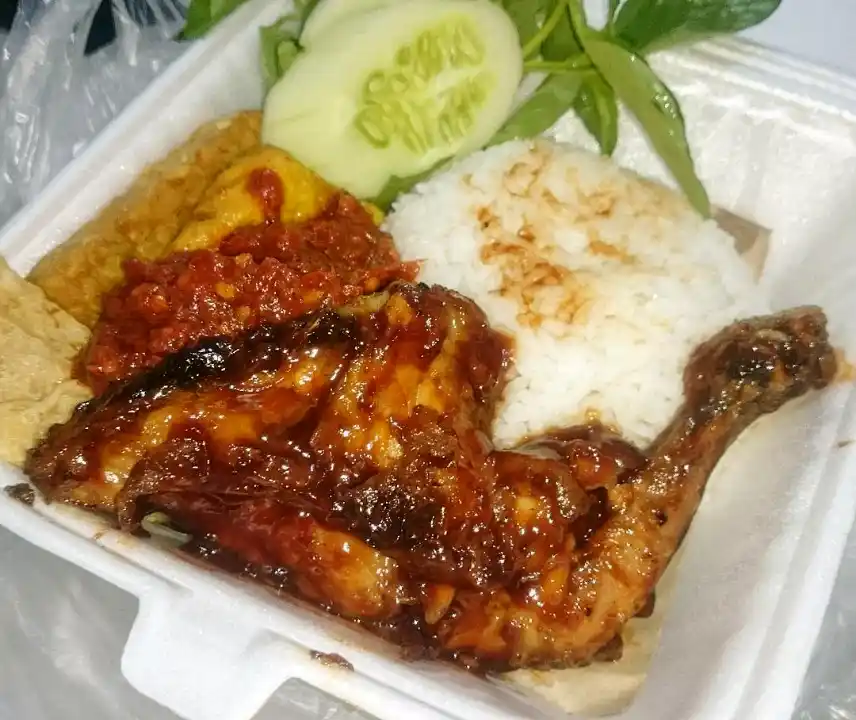 Ayam Bakar Lalapan + Nasi
