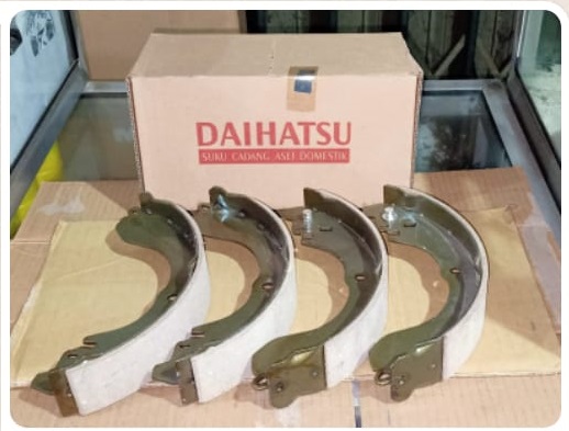 KAMPAS REM BELAKANG DAIHATSU LUXIO/GRANMAX