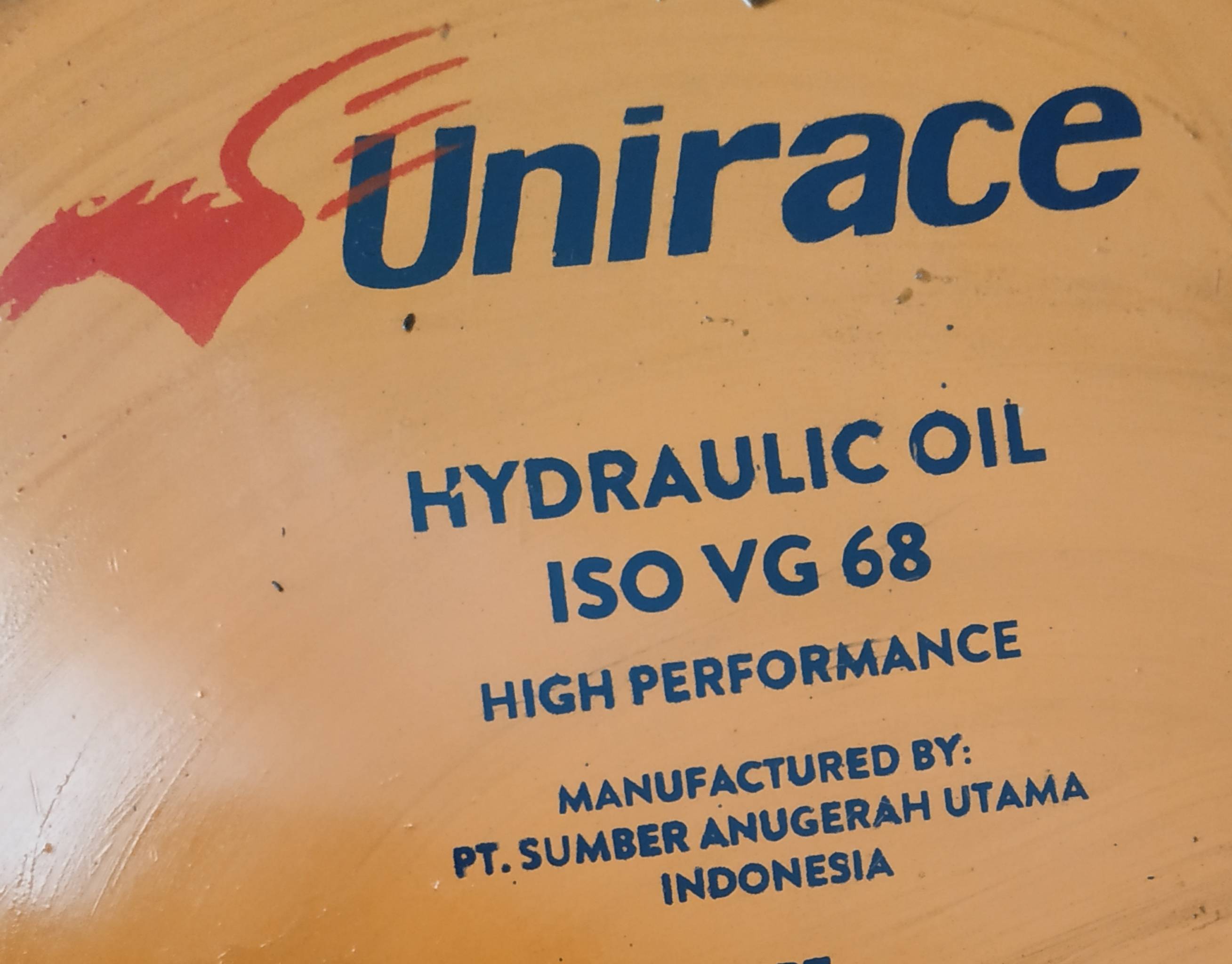 Oli Hidrolik Unirace VG68