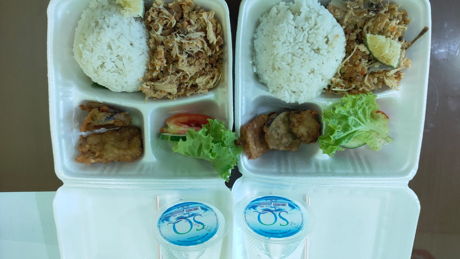 NASI AYAM GEPREK PEDAS