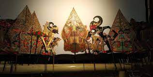 PERTUNJUKAN WAYANG KULIT