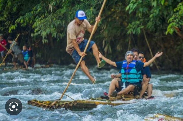 Bamboo Rafting