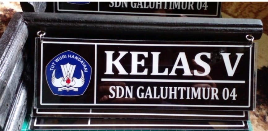 Papan Nama