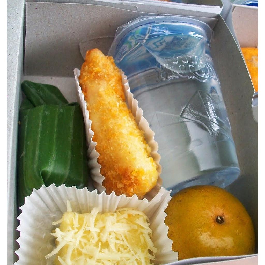 SNACK KOTAK / BUNGKUS