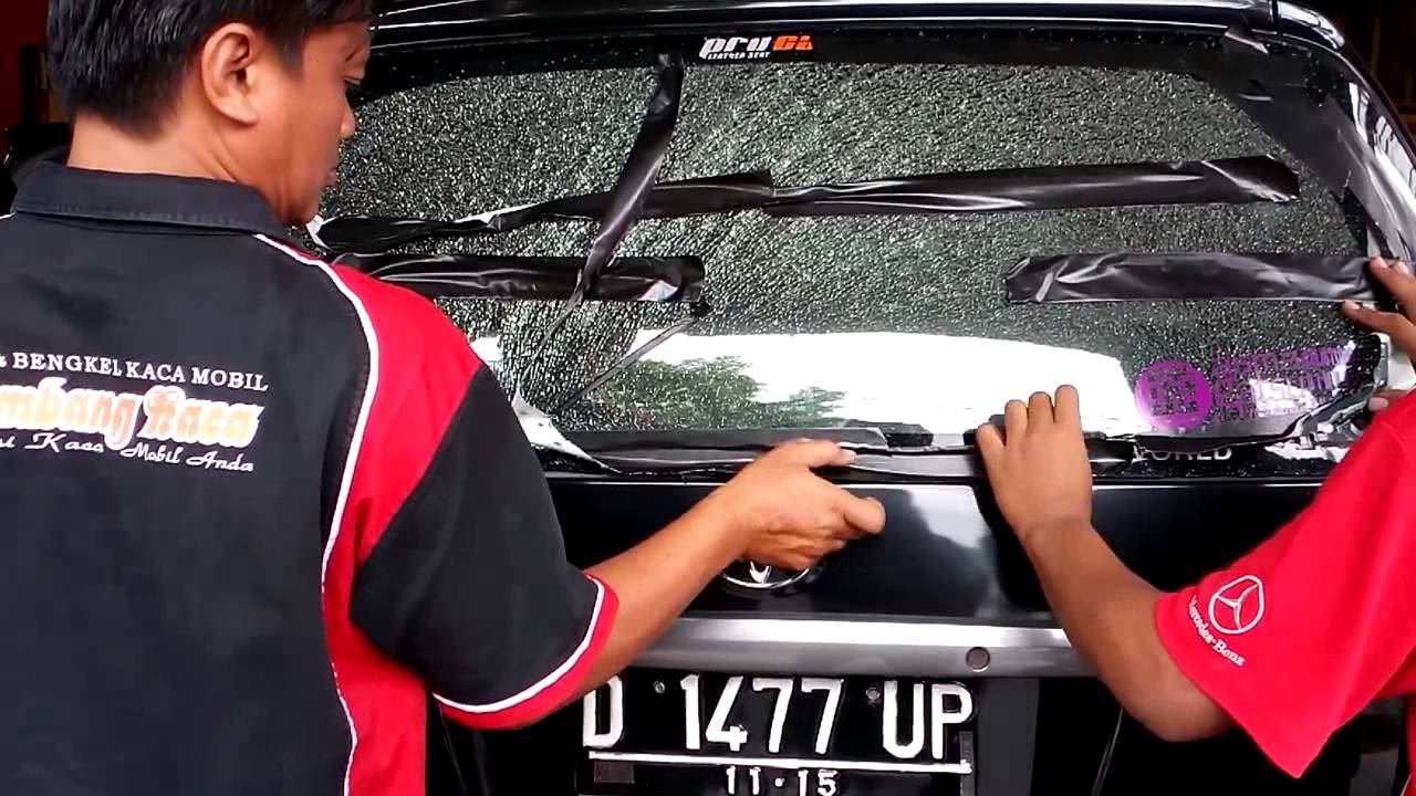 Jasa bongkar pasang kaca mobil