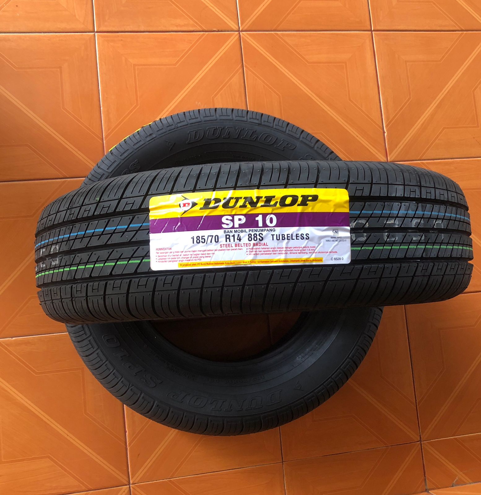 Ban Dunlop SP 10 185/70 R14