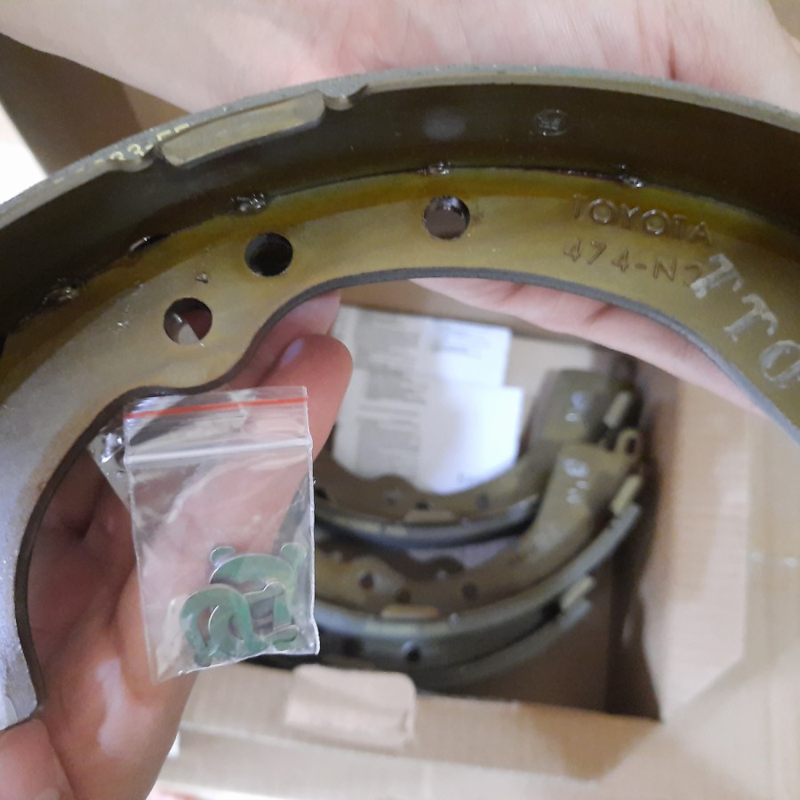 Kampas Rem Belakang Toyota Innova 2005-2014
