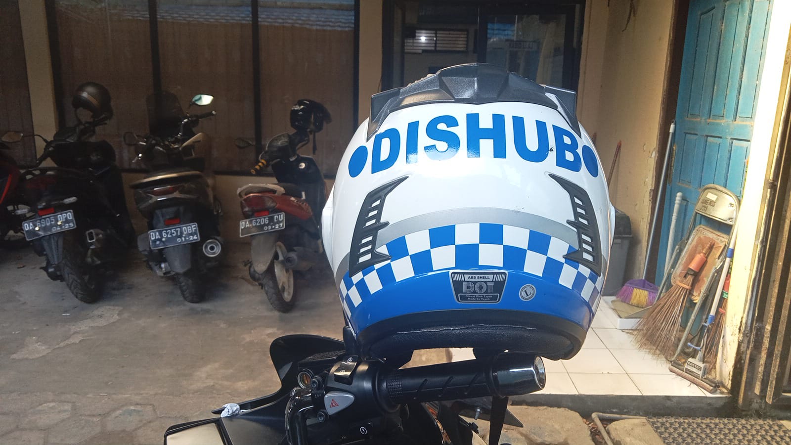 HELM DISHUB COWO