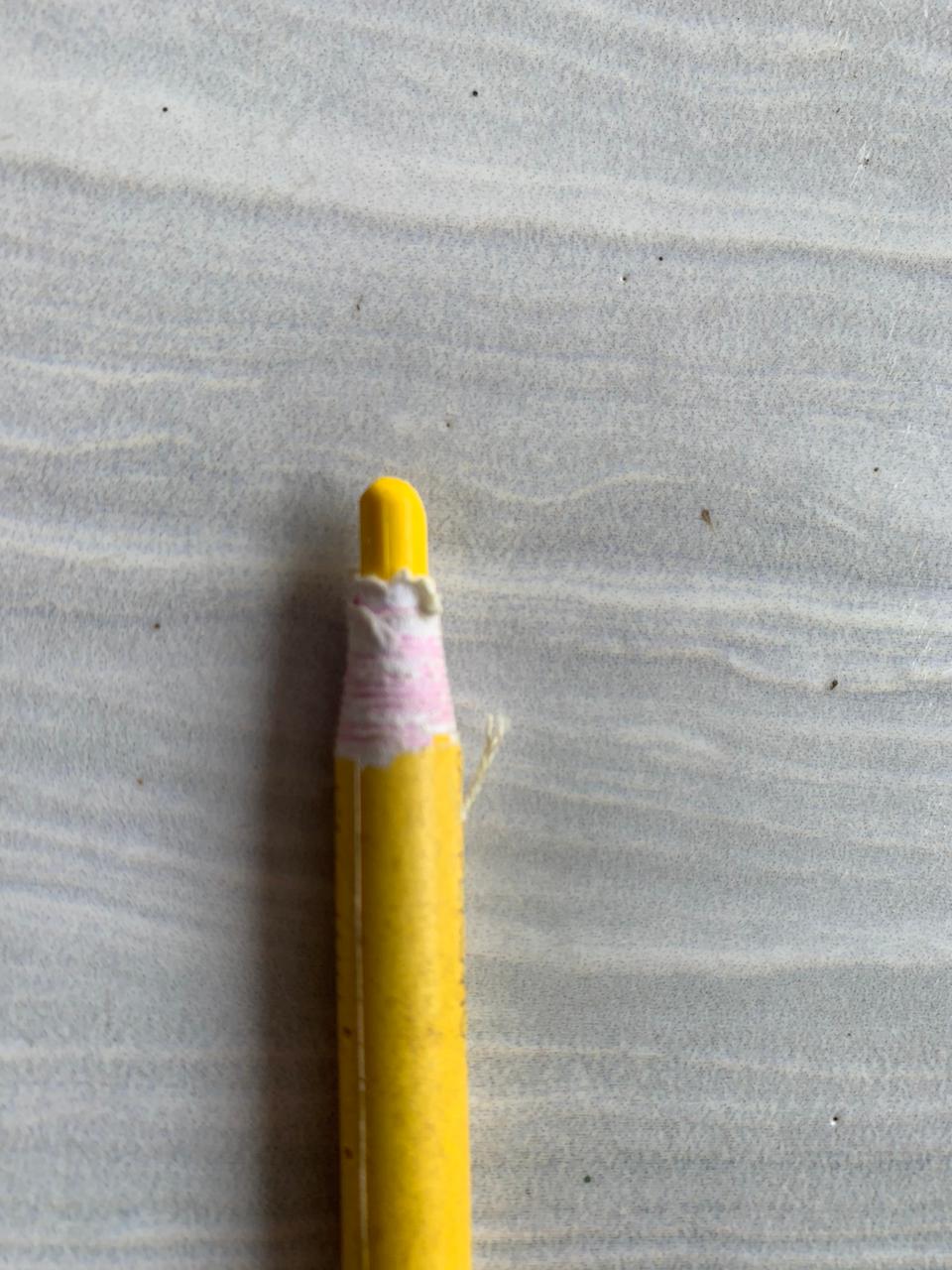 Pensil glass
