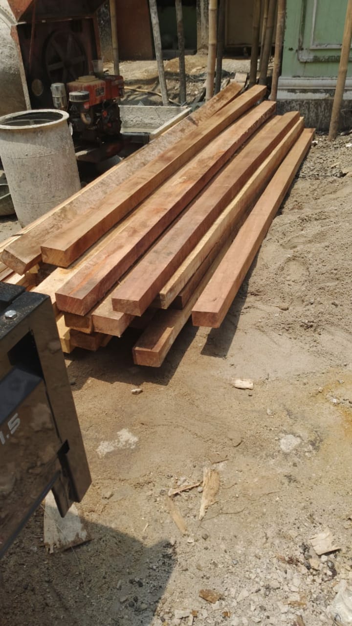 Kayu 7/5 Bahan Pembuatan Stand