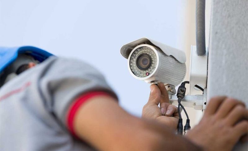 Pemasangan dan Instalasi Kamera CCTV	