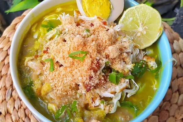 Nasi Rawon, Soto Lamongan dan berbagai macam masakan kuah