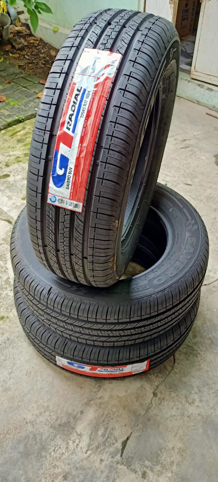 Ban Mobil Ukuran 225/65 R17