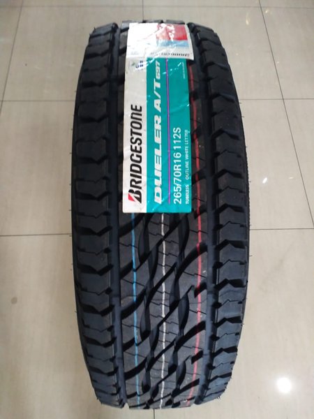 Ban Bridgestone Dueler AT D697 265/70 R16