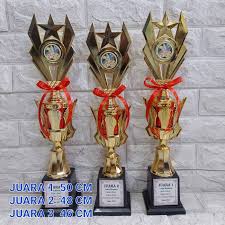 1 Set Tropy/Piala