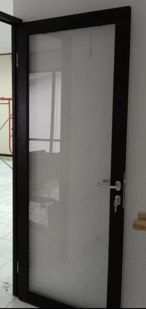 Daun Pintu Alumunium Kaca Uk. 80 x 206 cm