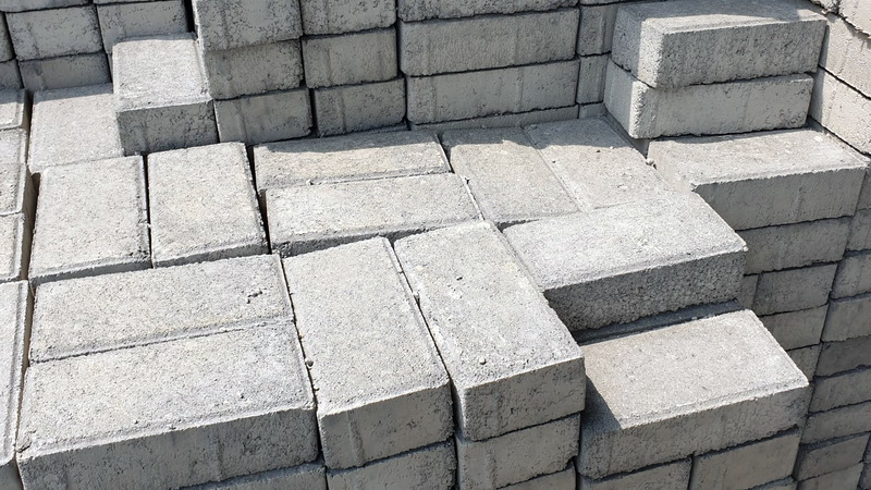 Paving Blok K-225 Tebal 8 Cm (Terpasang)