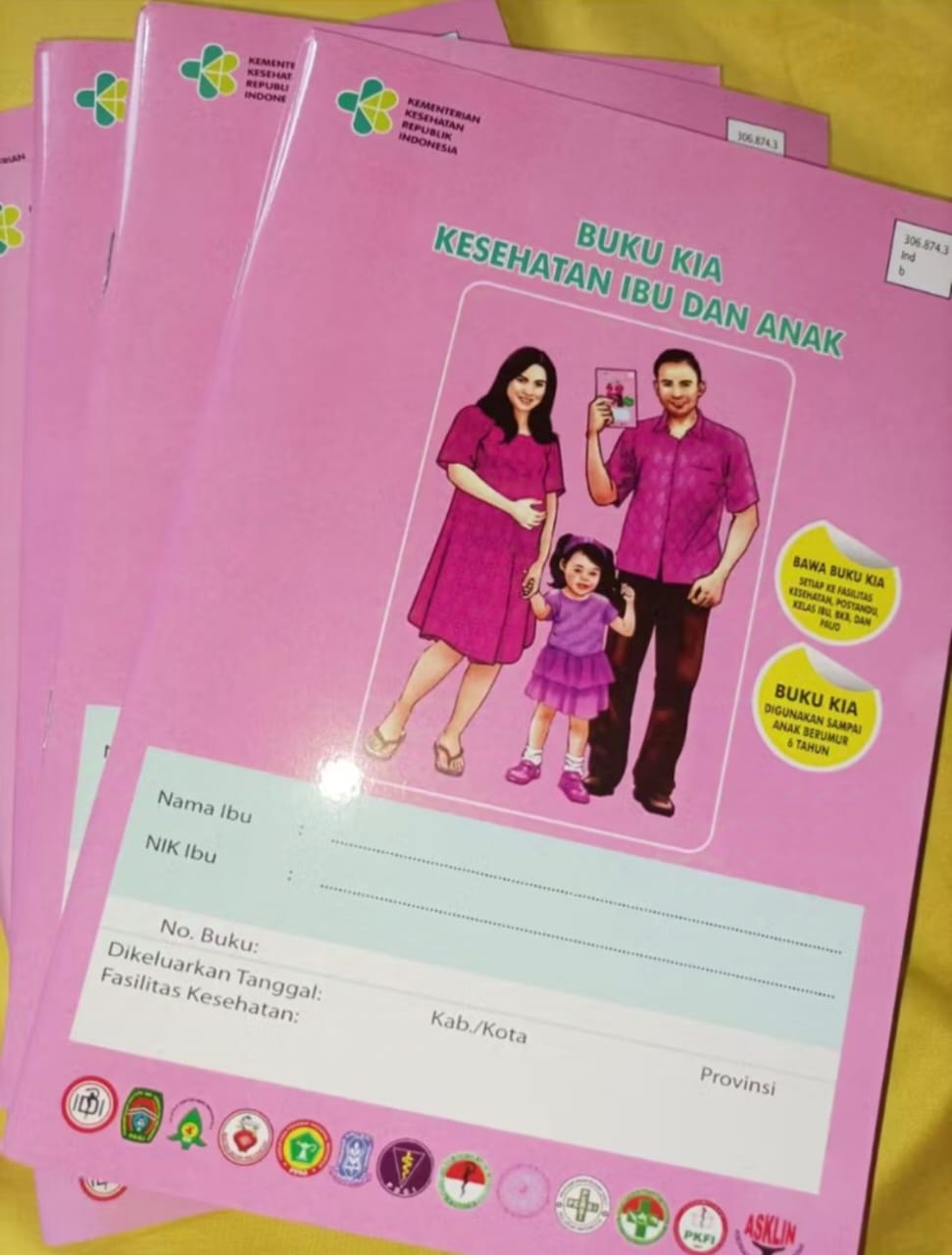 Buku KIA Kesehatan Anak dan Ibu 