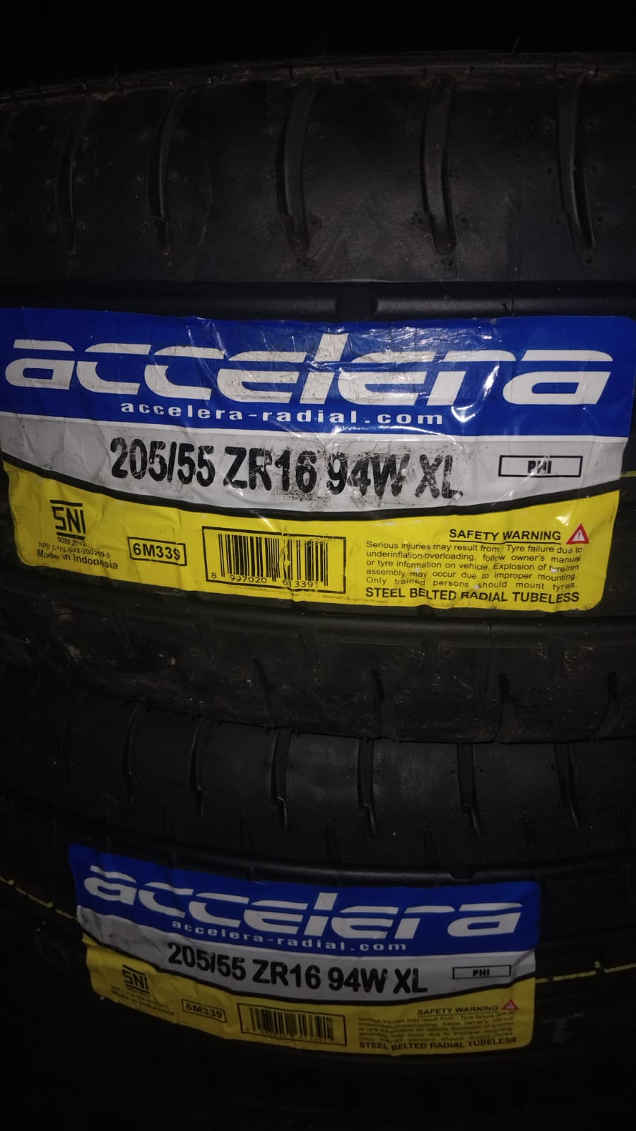 BAN MOBIL ACCELERA 205/55 ZR 16 94 W XL