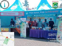 Pembuatan stand ukuran 5 m x 5 m