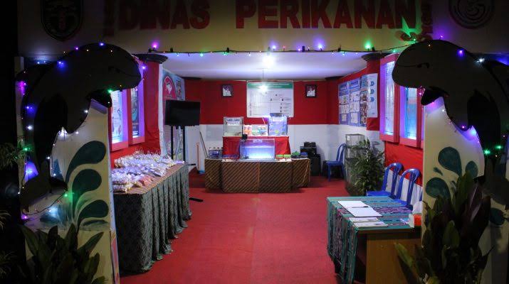 Pembuatan stand ukuran 5 m x 5 m