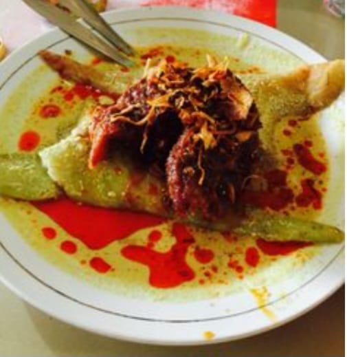 LONTONG + IKAN HARUAN