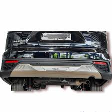 Spoiler Moulding Belakang Zenix