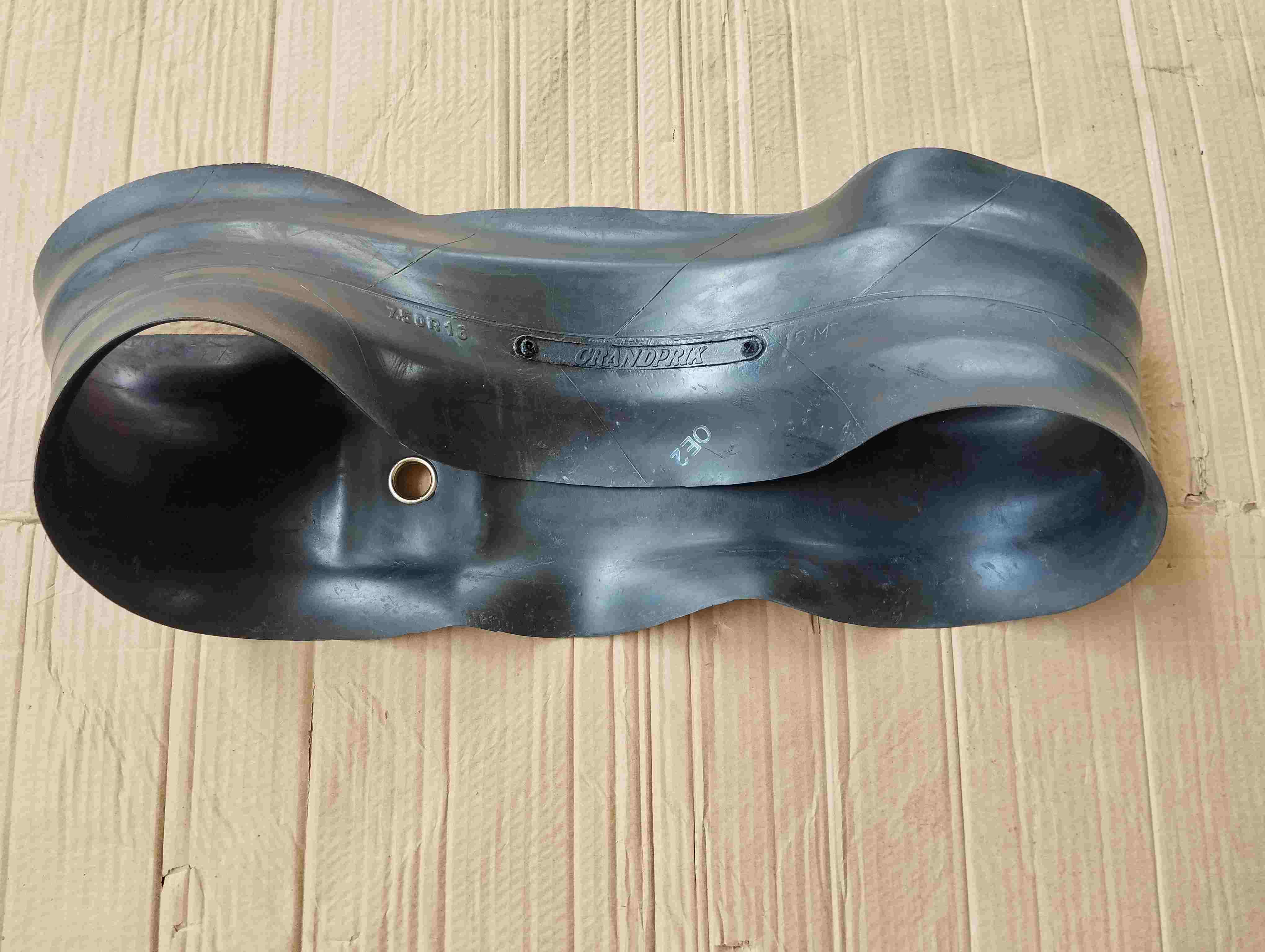 Sliwer Ban 7.50 R16 Grand Prix