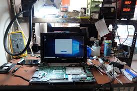 SERVIS LAPTOP/KOMPUTER