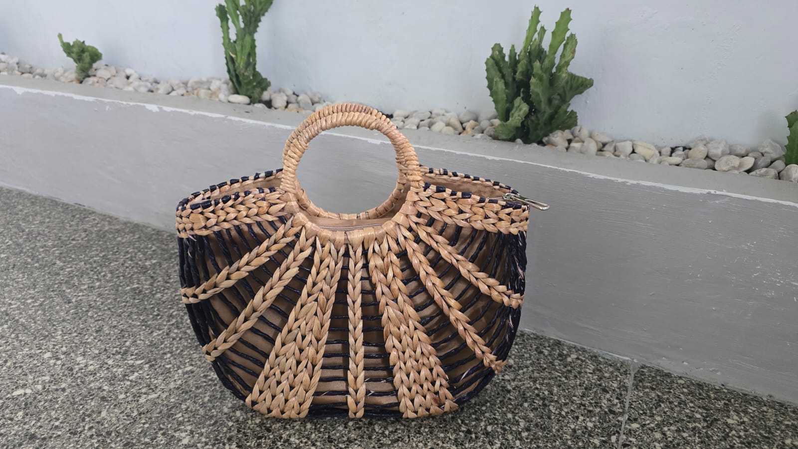 Tas eceng loreng
