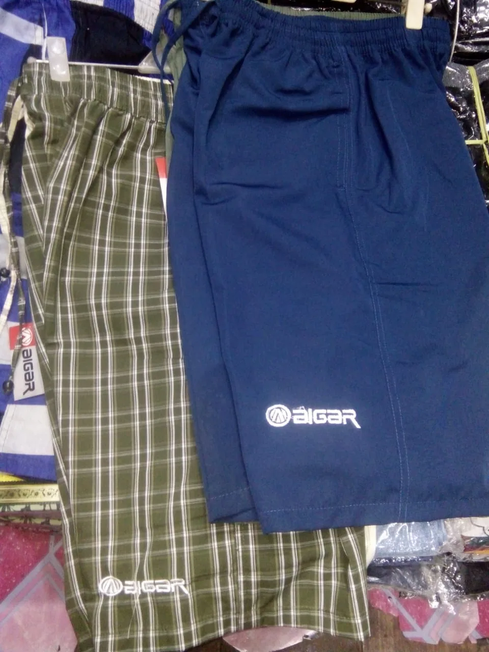 Celana pendek kaos