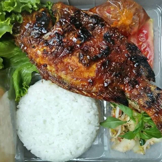 Nasi Kotak Nila Bakar
