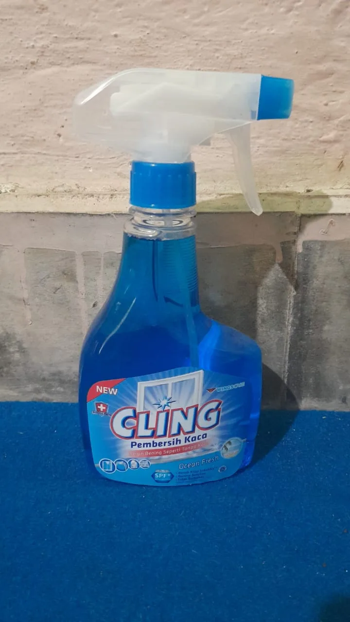 CLING PEMBERSIH KACA BOTOL 440 ML