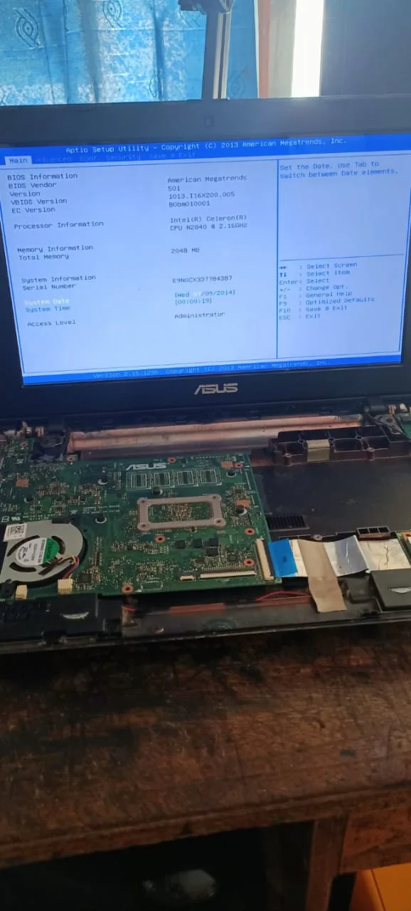 Jasa service Komputer & Laptop