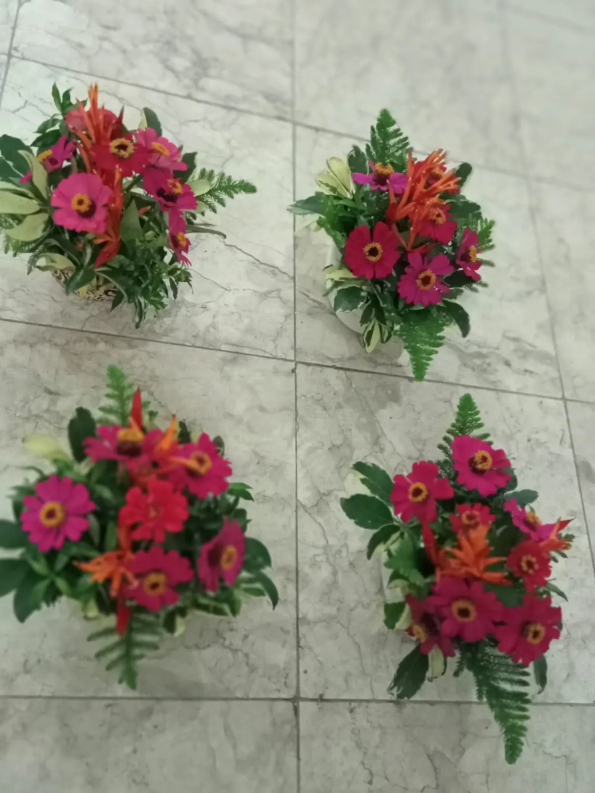 Rangkaian Bunga Hidup