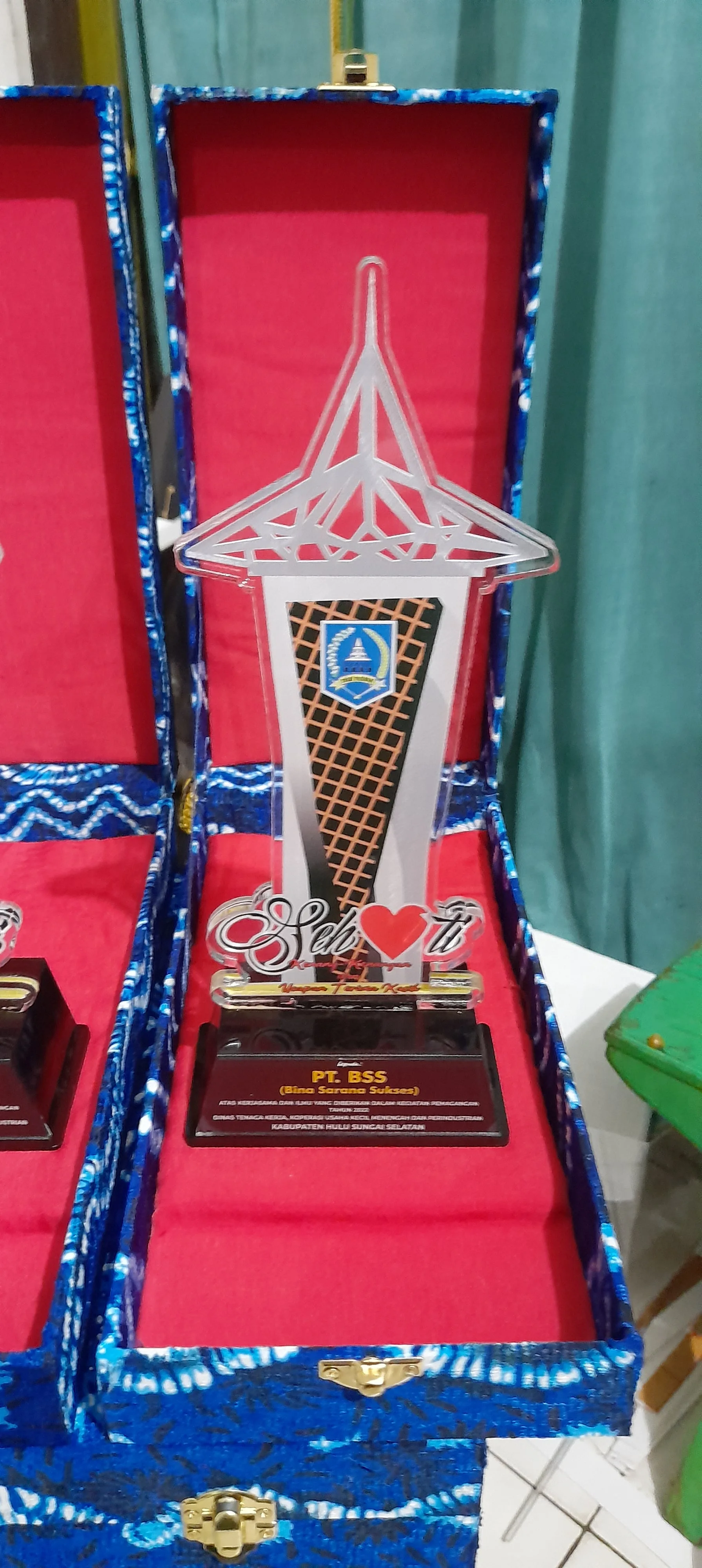 Plakat Akrilik Print Uv + Box Sasirangan
