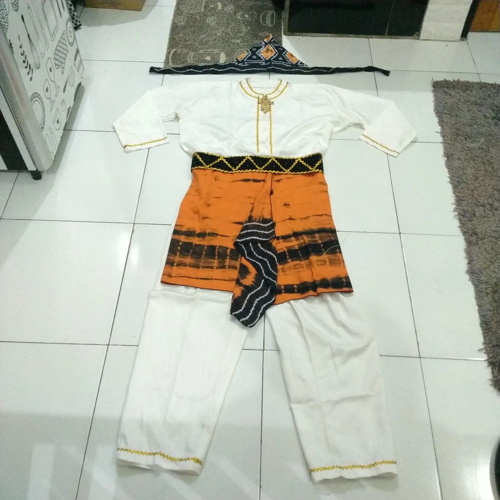 BUSANA KUNTAU/SILAT TRADISIONAL BANJAR