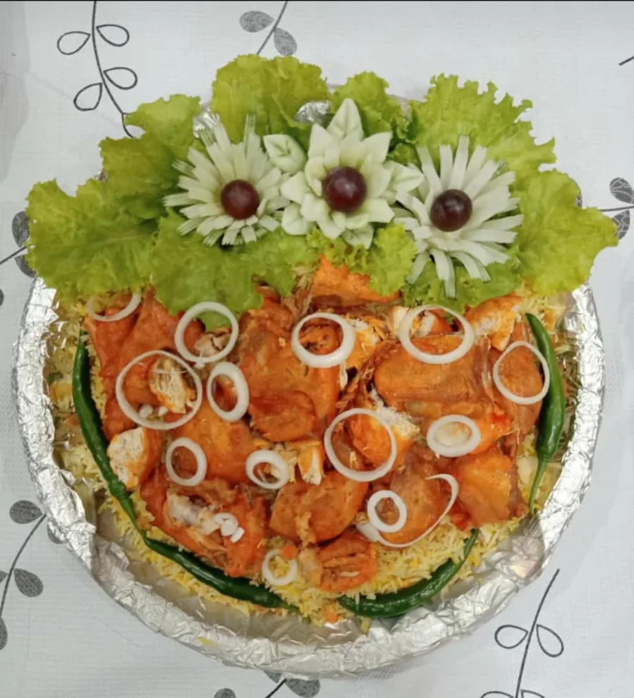 Nasi Mandi Beras Arab Lauk Ayam (Porsi Besar Nampan cukup utk 6-7 orng)