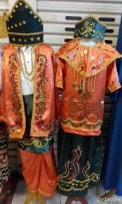 Baju Adat Daerah