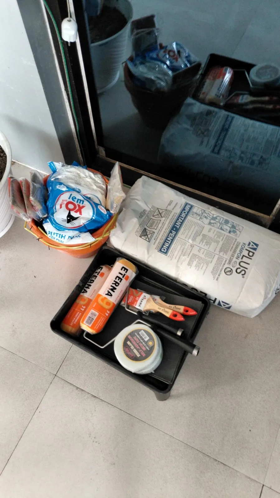 Perlengkapan Mencat Bangunan (sudah termasuk pajak)