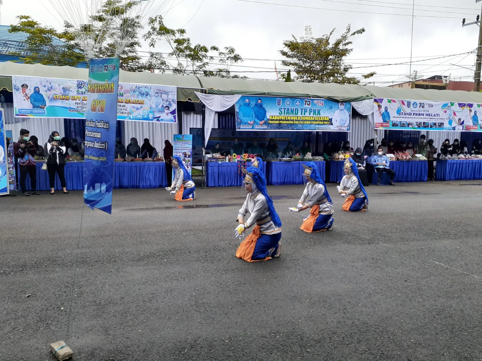 TARI AGUK KAMBANG LIVE MUSIK