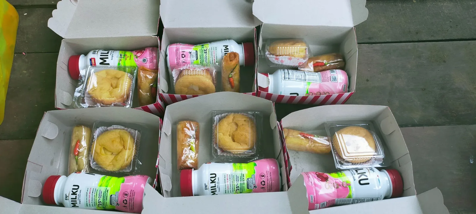 Paket Snack Asin Manis Minuman Susu